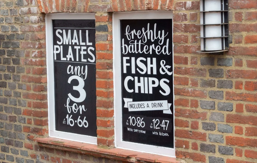 Un pub anglais condamné à verser 89.000€ à une famille accusée à tort