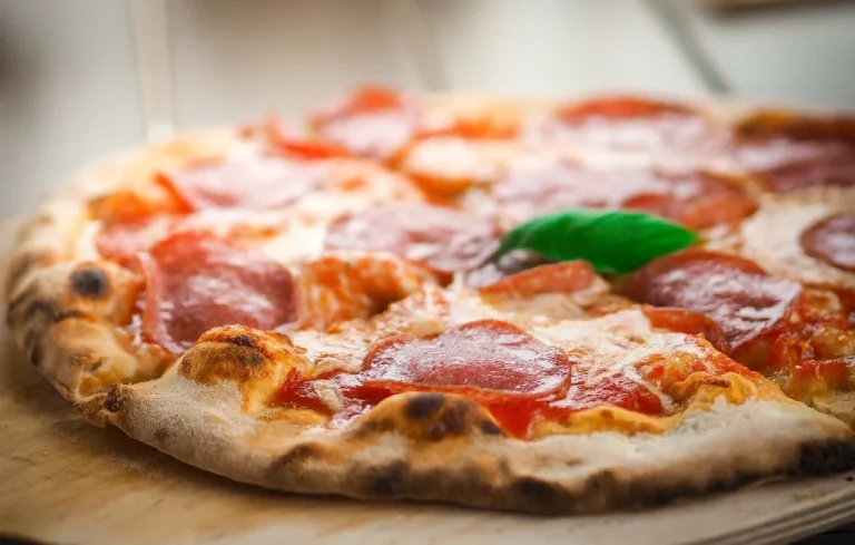 Une fillette de 3 ans hospitalisée après avoir mangé du verre dans sa pizza