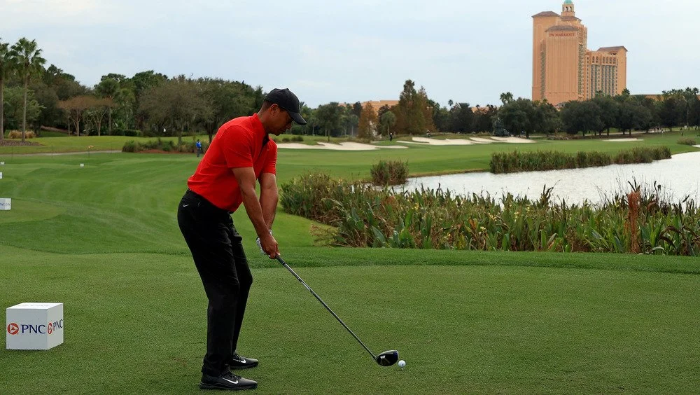 Tiger Woods en pleine partie de golf