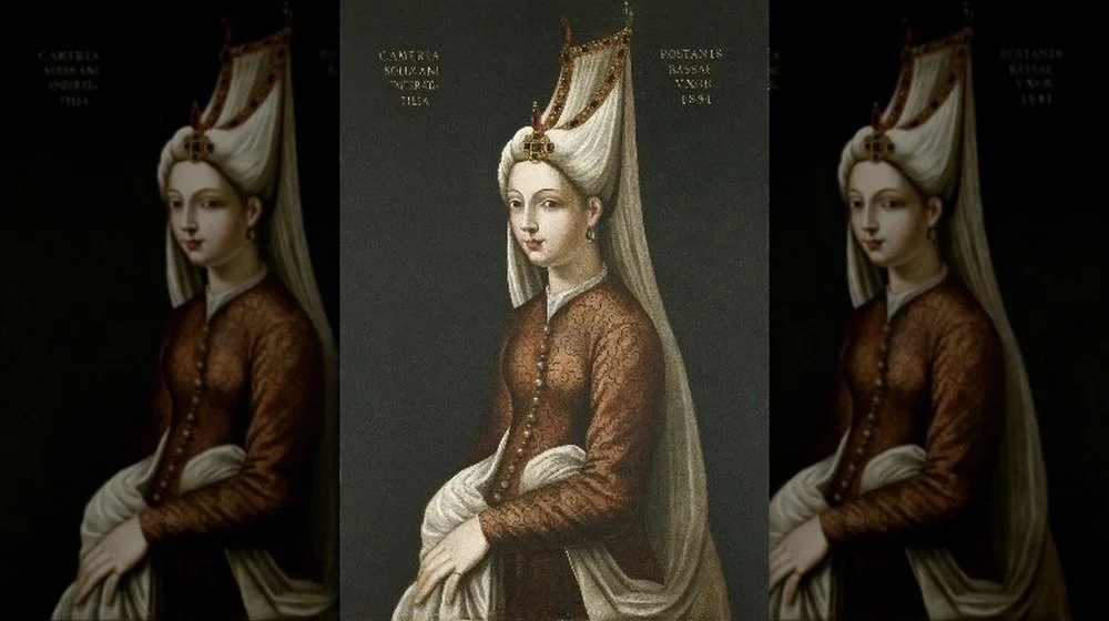 Mihrimah Sultan portant un coiffure traditionnelle