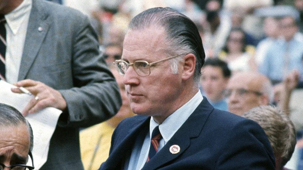 Hank Aaron face au commissaire Bowie Kuhn