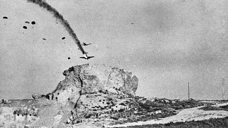 Parachutistes allemands lors de la bataille de Crète