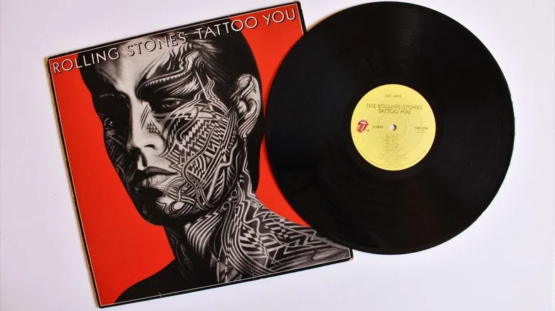 Couverture et disque vinyle de l'album Tattoo You