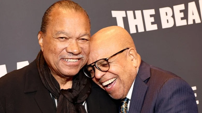 Berry Gordy riant avec Billy Dee Williams
