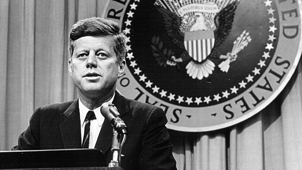 John F. Kennedy parlant