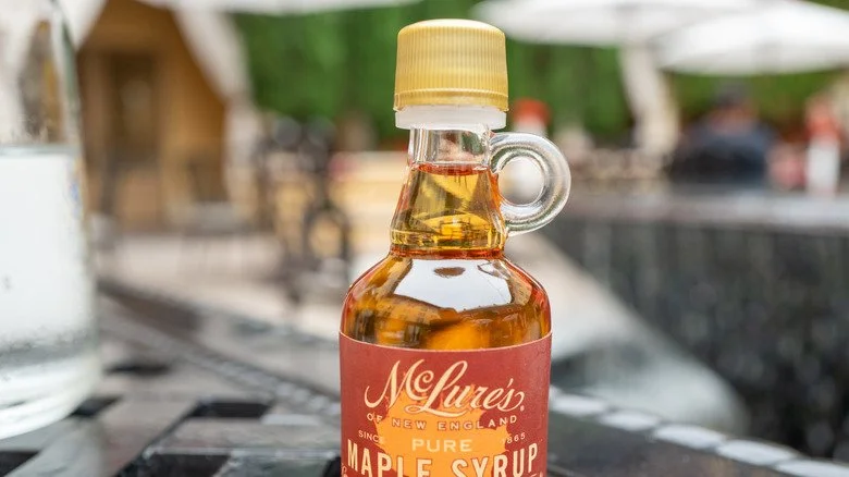 Bouteille de sirop d’érable McLure avec petite poignée