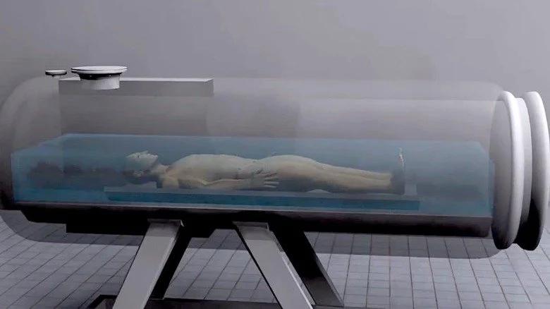 Forme humaine à l'intérieur d'une chambre d'aquamation.