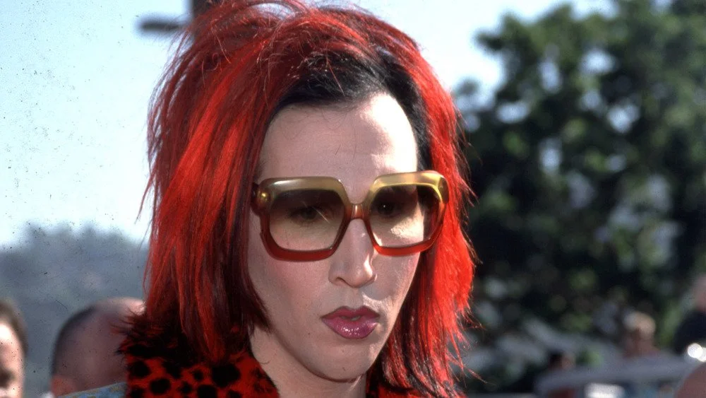 Marilyn Manson cheveux rouges