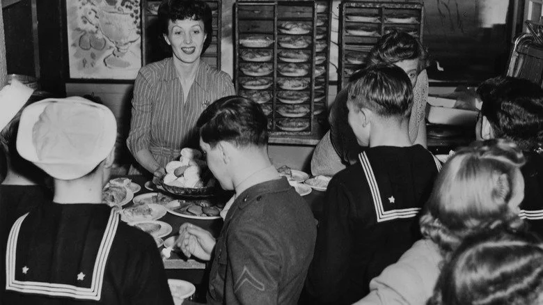 Services à la Hollywood Canteen