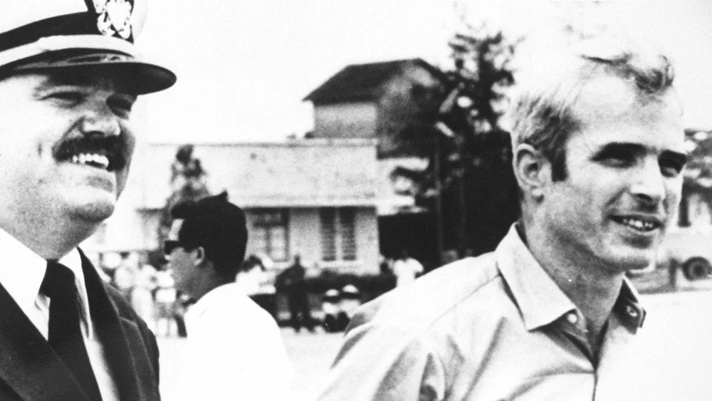 John McCain libéré du Vietnam