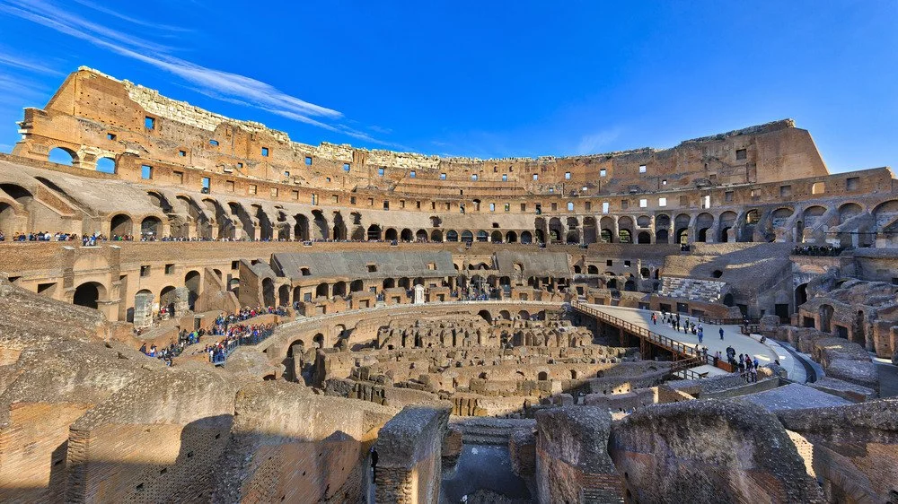 Intérieur du Colisée de Rome