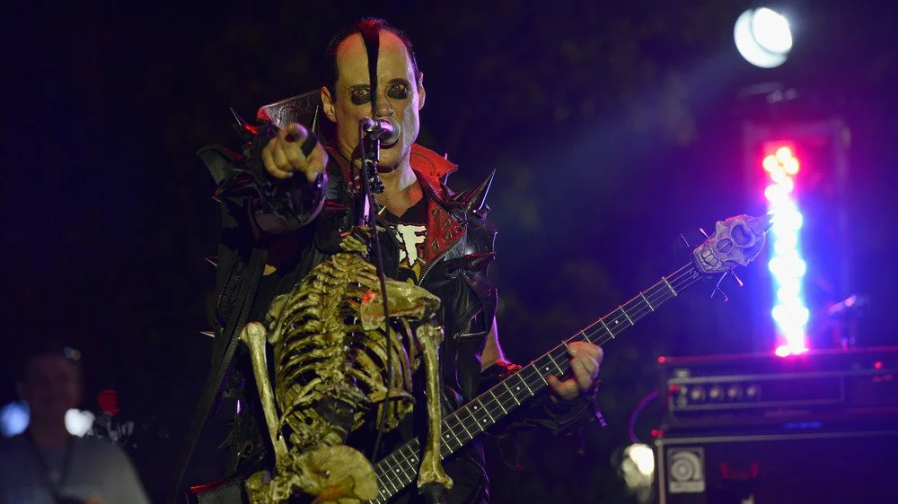 Jerry Only, bassiste des Misfits sur scène
