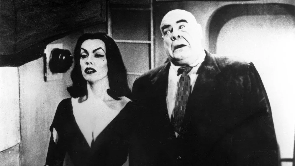 Vampira et Tor Johnson dans Plan Nine from Outer Space