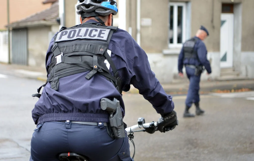 Annecy : Un chauffeur VTC arrêté sans permis ni carte pro