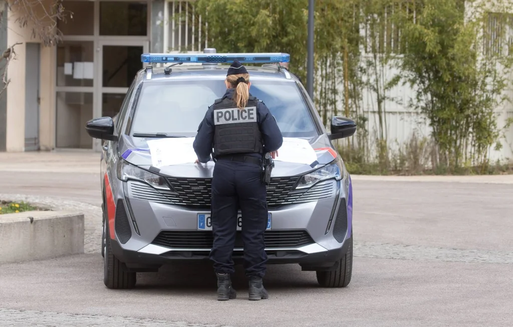 Dijon : Un lycéen arrêté pour tentative d'assassinat lié au sexisme