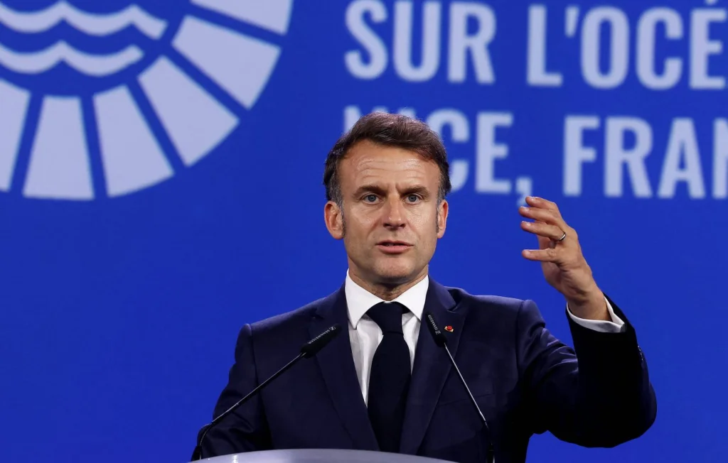 Emmanuel Macron défend les océans lors de la conférence à Nice
