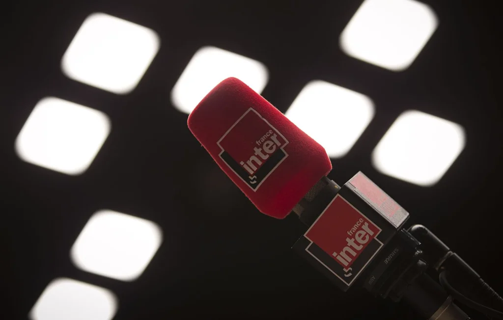 France Inter réduit la fréquence de 'Secrets d'info'