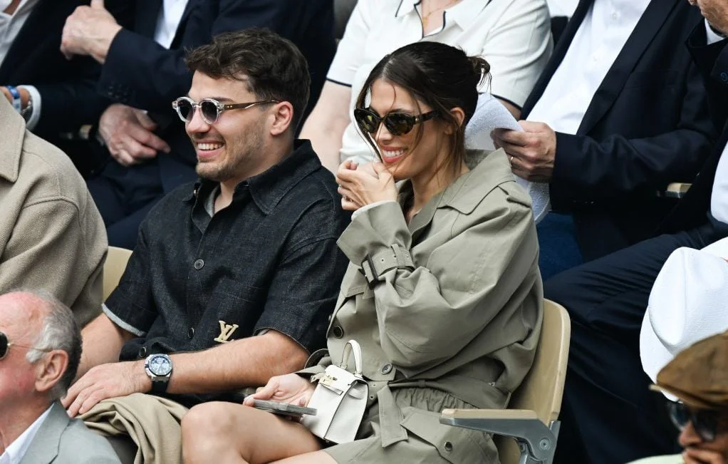 Iris Mittenaere et Antoine Dupont : Un couple soudé malgré la polémique