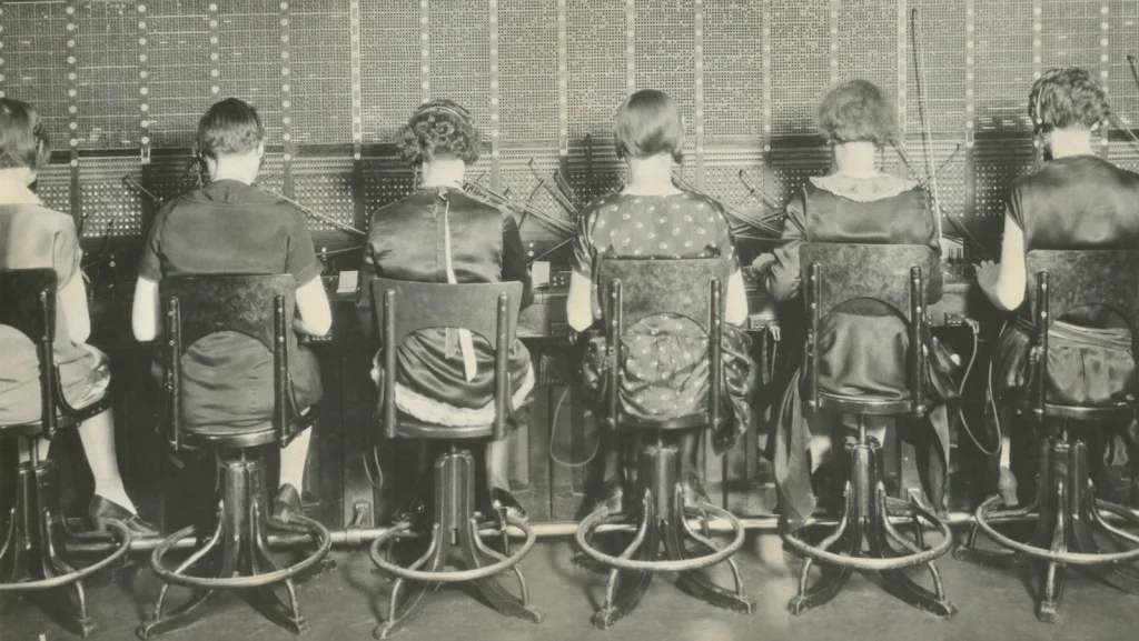 L'Histoire des Opératrices Téléphoniques : Une Évolution Inattendue