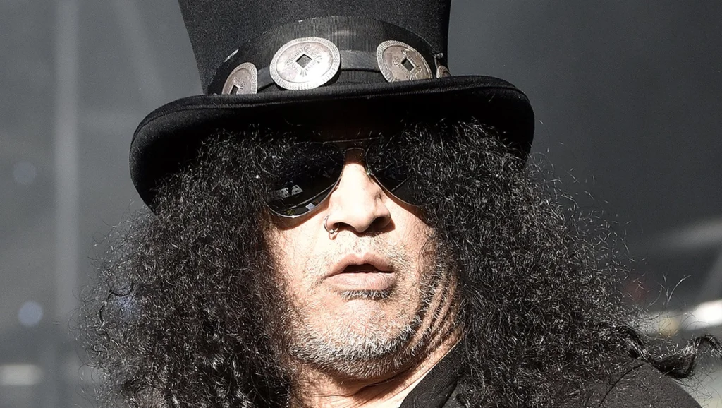 L'origine du surnom de Slash, guitariste légendaire