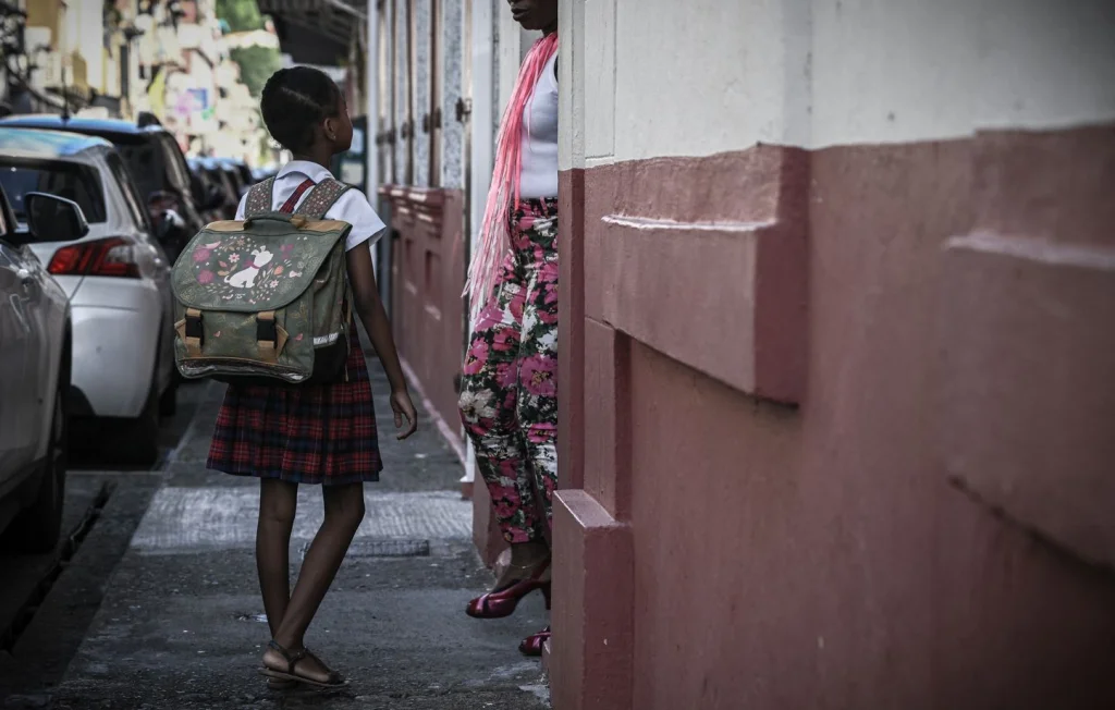 La Martinique renforce la sécurité de ses écoles contre le narcotrafic