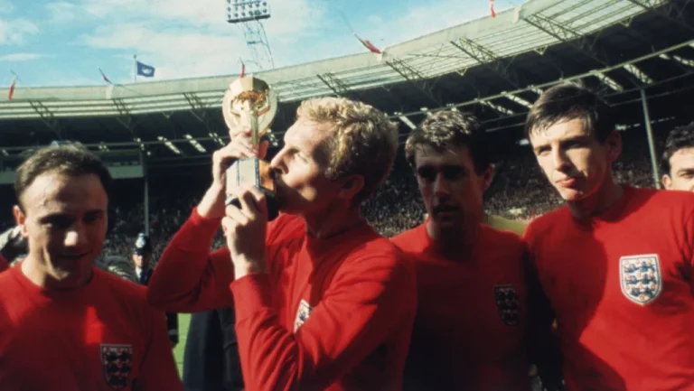 La Récupération Surprenante du Trophée Jules Rimet