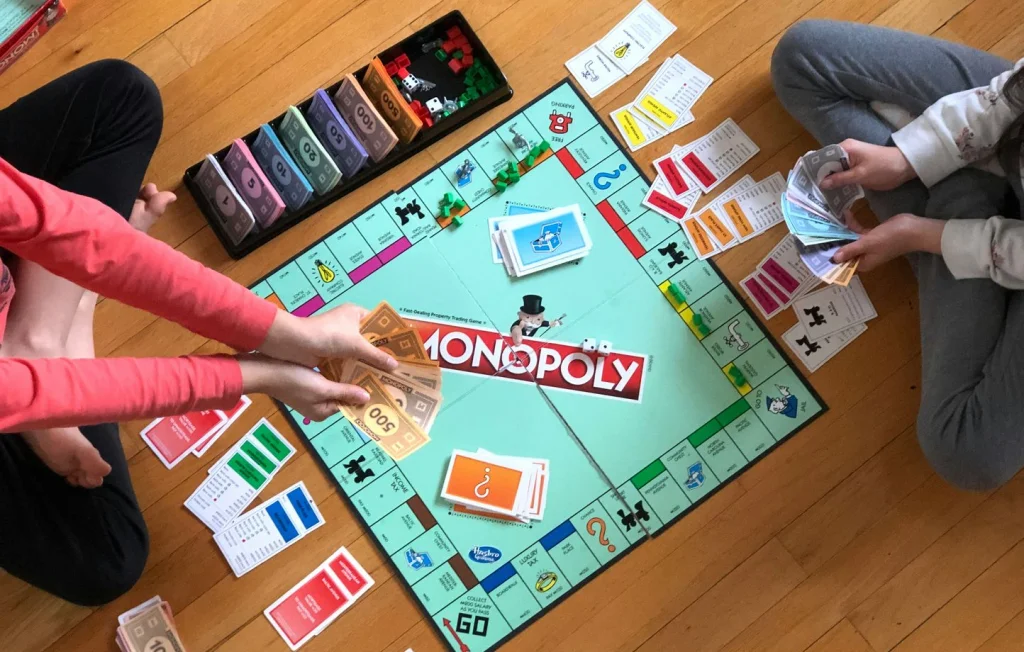 Le Monopoly : 90 ans de règles méconnues et nouvelles extensions