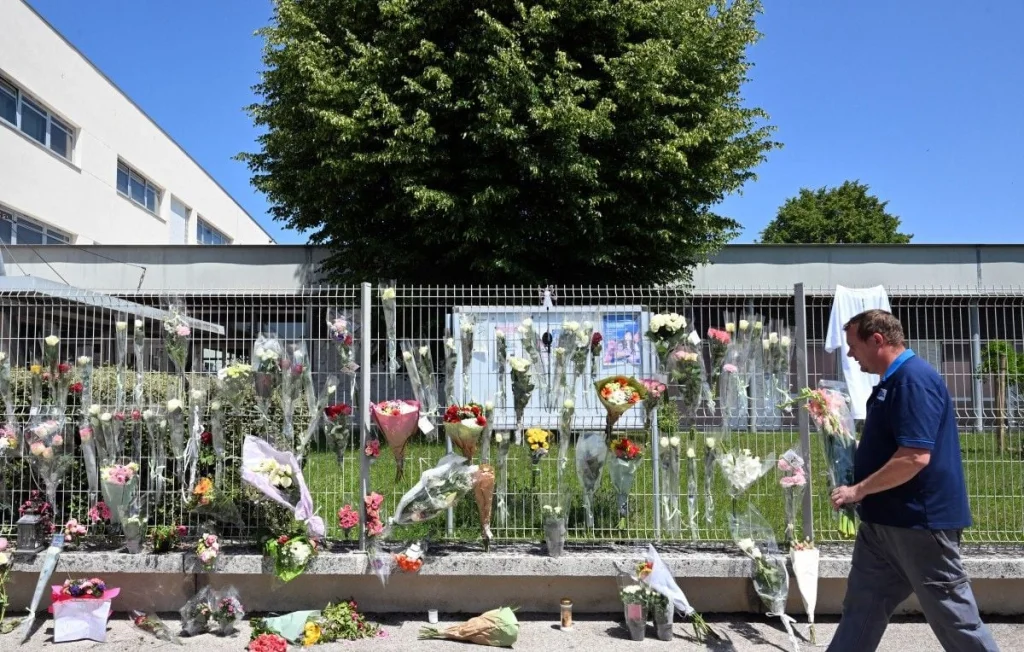 Marche blanche à Nogent en hommage à Mélanie, la surveillante tuée