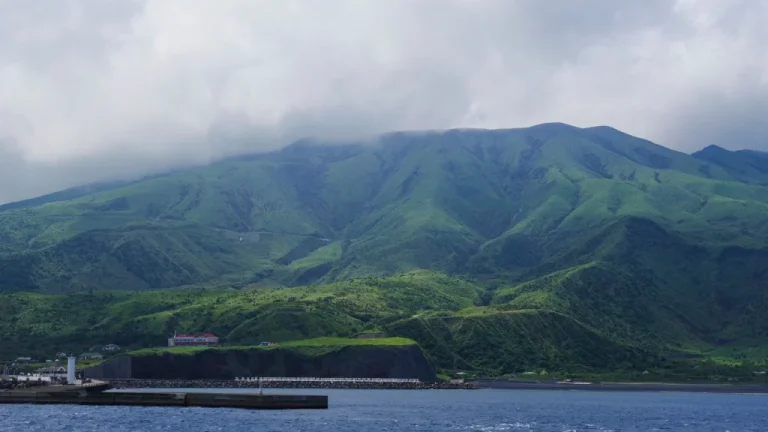 Miyake-jima : l&rsquo;île japonaise la plus dangereuse au monde
