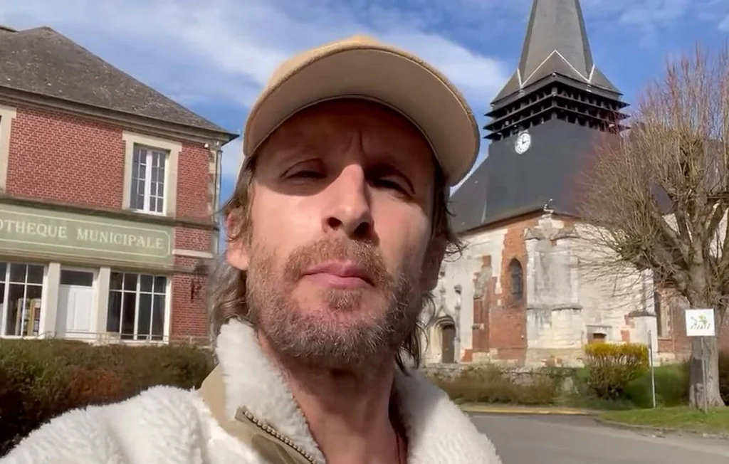 Philippe Lacheau soutient un village de l'Oise en quête de médecin