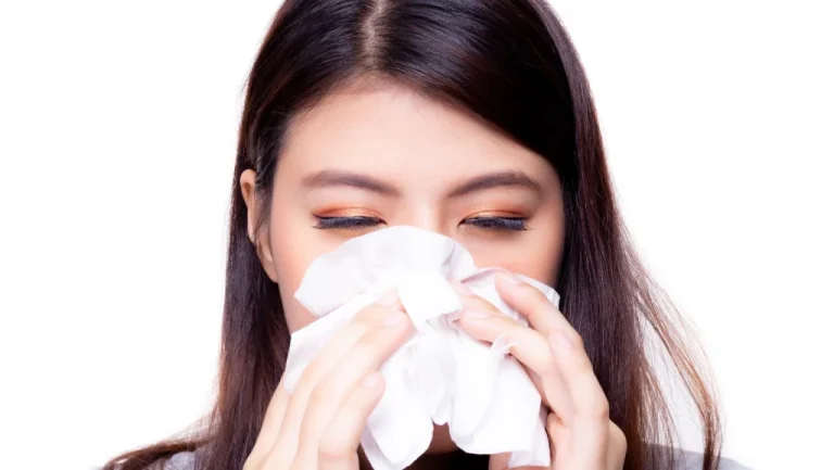 Pourquoi votre nez coule en mangeant épicé : explications scientifiques