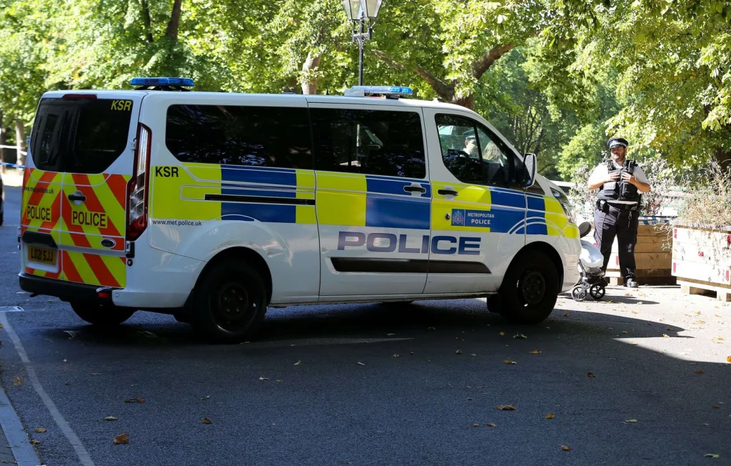 Royaume-Uni : Un homme jugé pour le meurtre d'un ado au sabre