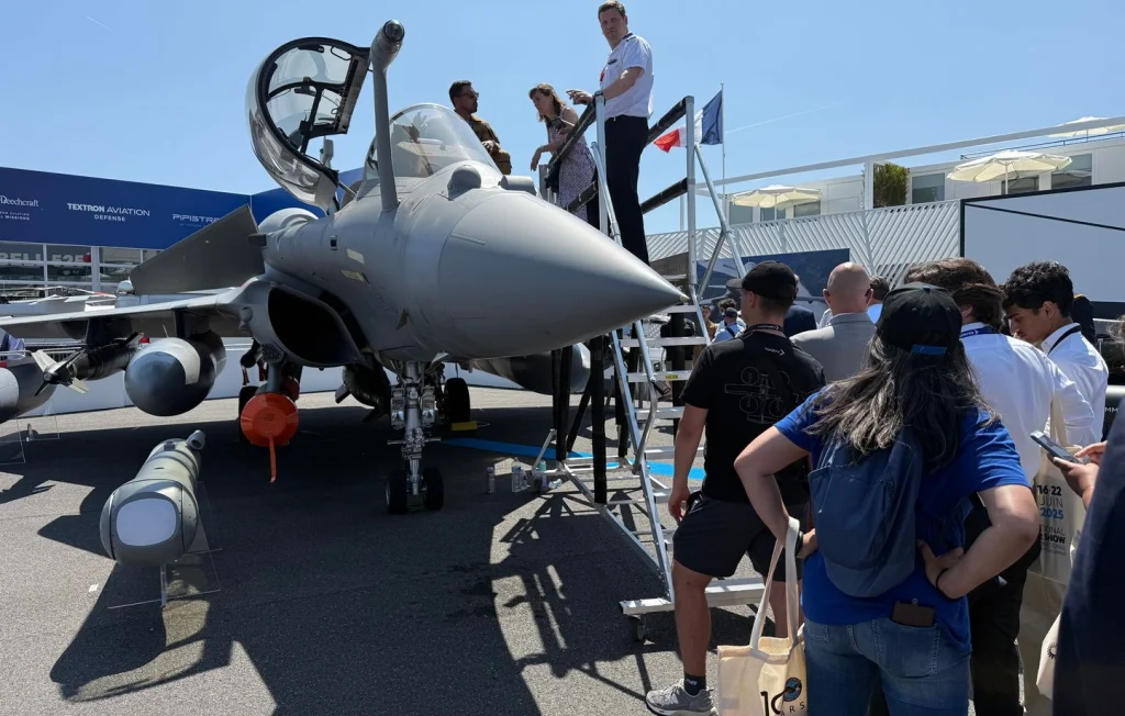 Salon du Bourget : le F5 du Rafale et son drone furtif dévoilés