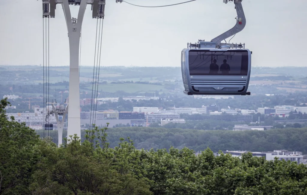 Toulouse : Tragique chute mortelle d'une jeune femme au téléphérique