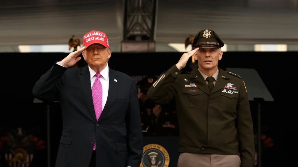 Trump et le défilé militaire prévu pour son anniversaire en 2025