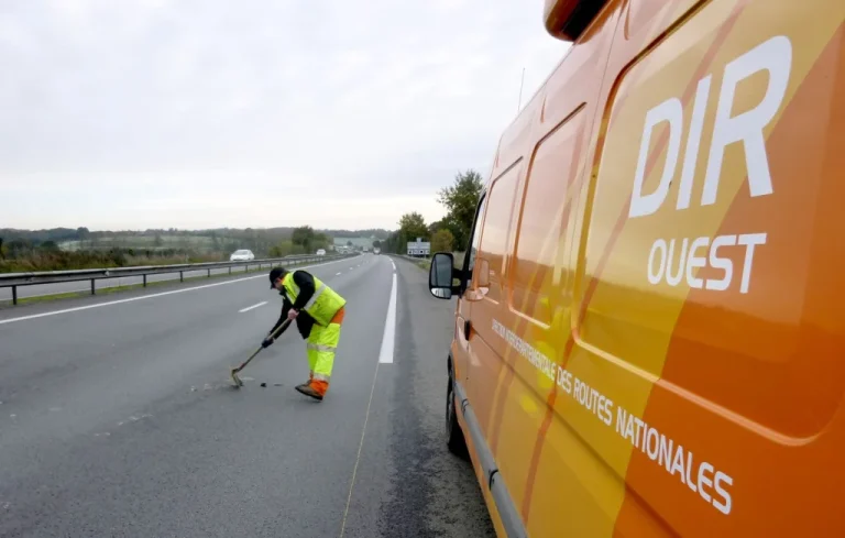 Un agent des routes de 24 ans meurt percuté dans l&rsquo;Eure