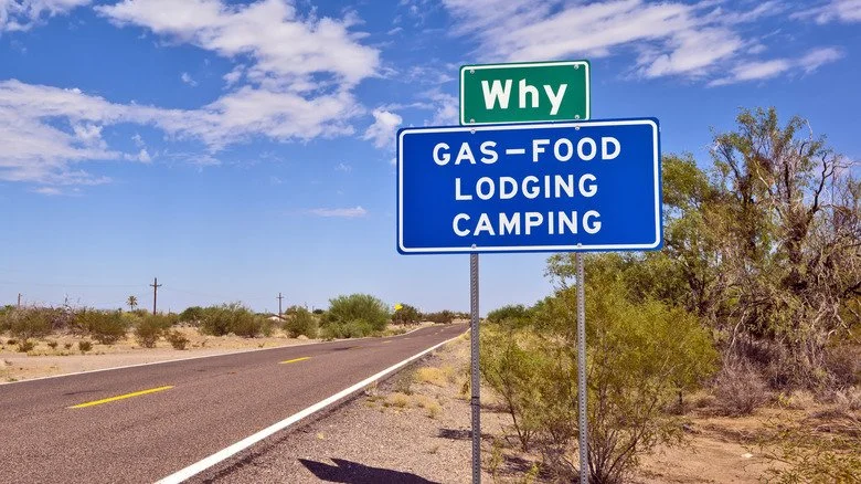 Panneau indiquant Why, Arizona