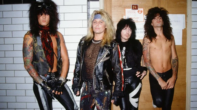 Mötley Crüe en coulisses lors d’un concert en Russie en 1989