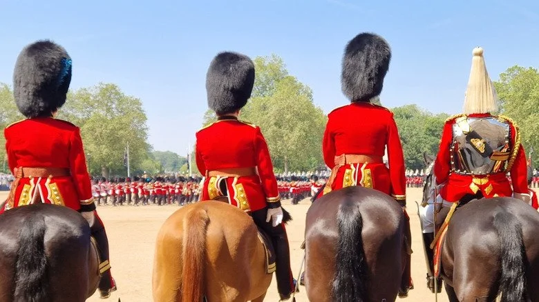 Soldats britanniques participant au défilé Trooping the Colour