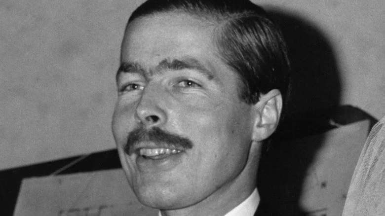 Portrait de Lord Lucan souriant avec une moustache