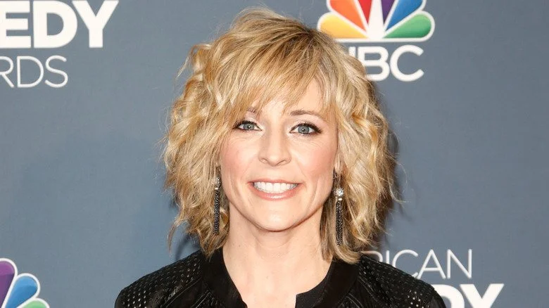 Maria Bamford souriante