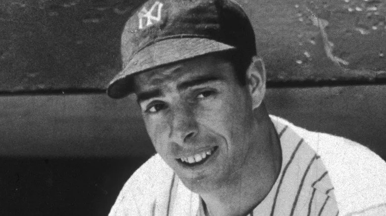 Joe DiMaggio en uniforme des New York Yankees