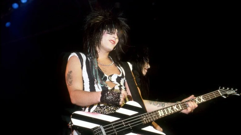 Nikki Sixx en concert en 1984