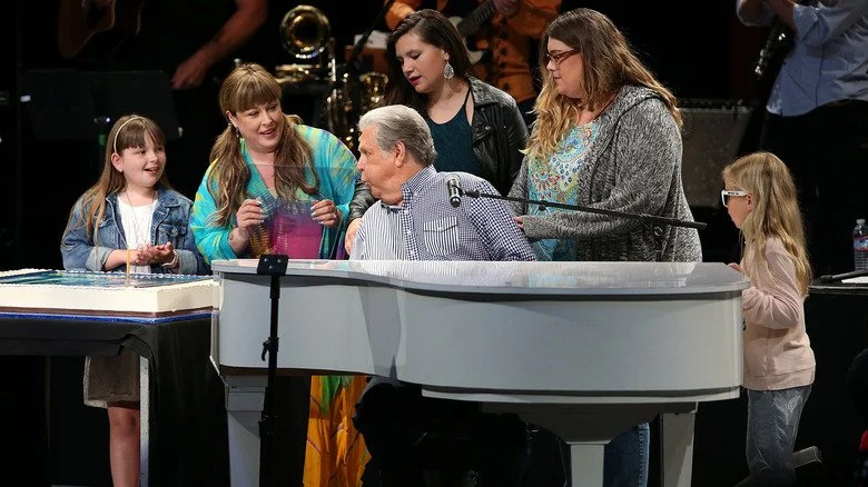 Brian Wilson et sa famille sur scène