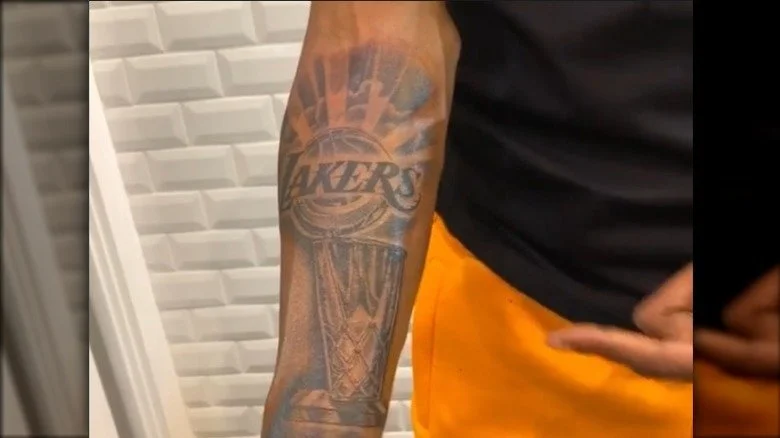 Tatouage des Lakers de Snoop Dogg