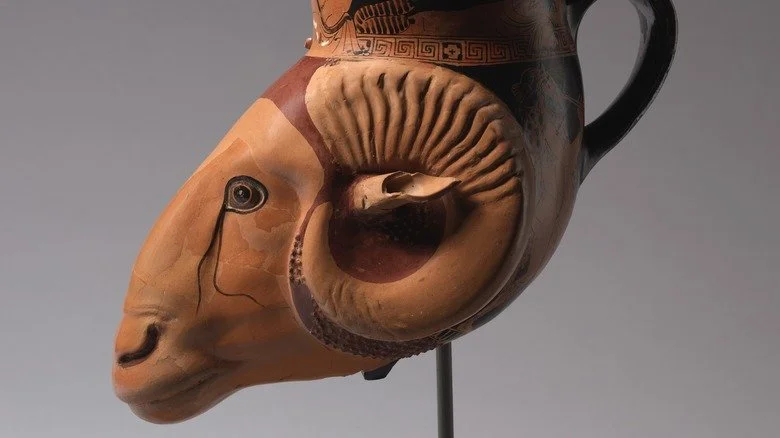 Tête de bélier grec