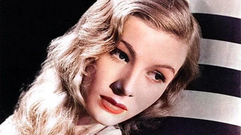 Cliché publicitaire de Veronica Lake en 1943