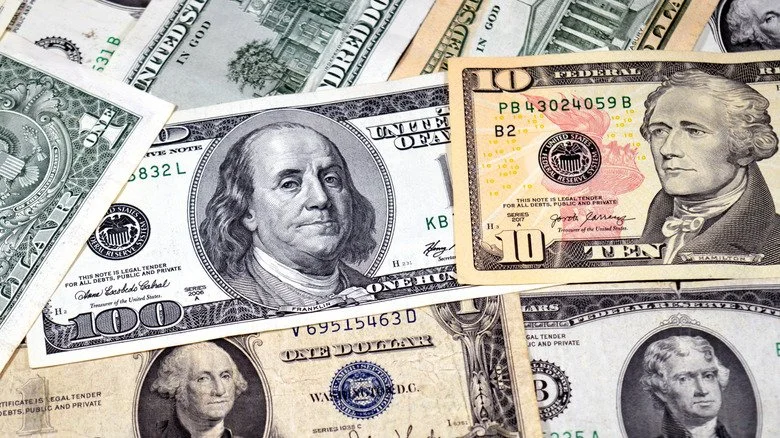 Une sélection de billets en différentes coupures