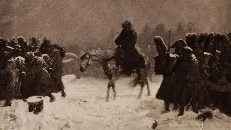 Gravure des forces napoléoniennes dans la neige russe