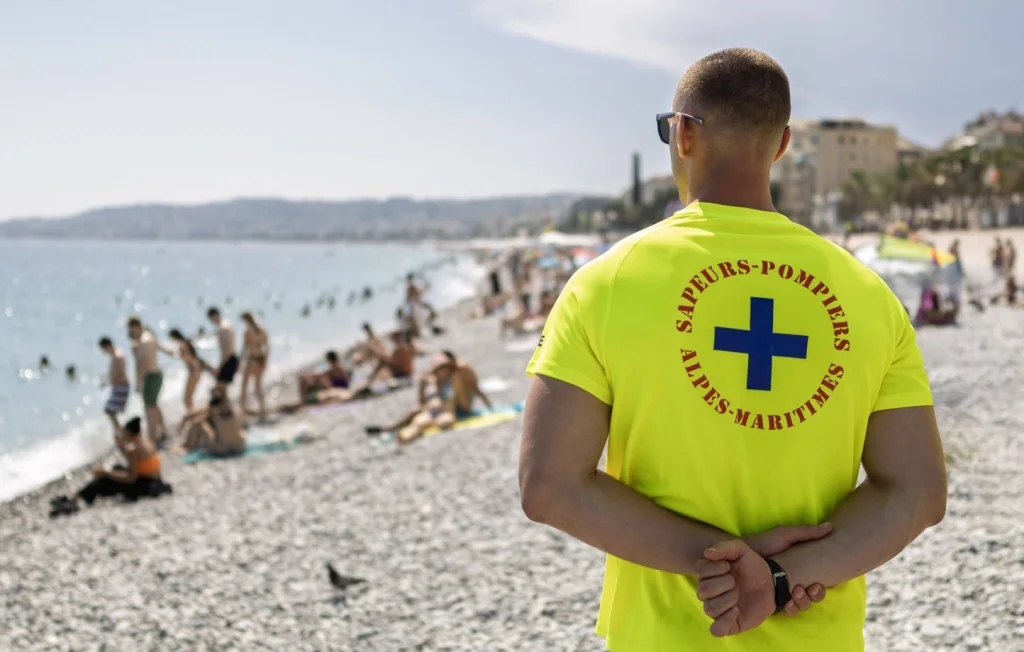 Agression de sauveteurs à Nice : un acte inacceptable sur la plage